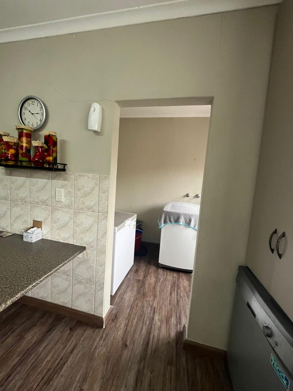 6 Bedroom Property for Sale in Protea Heights Western Cape